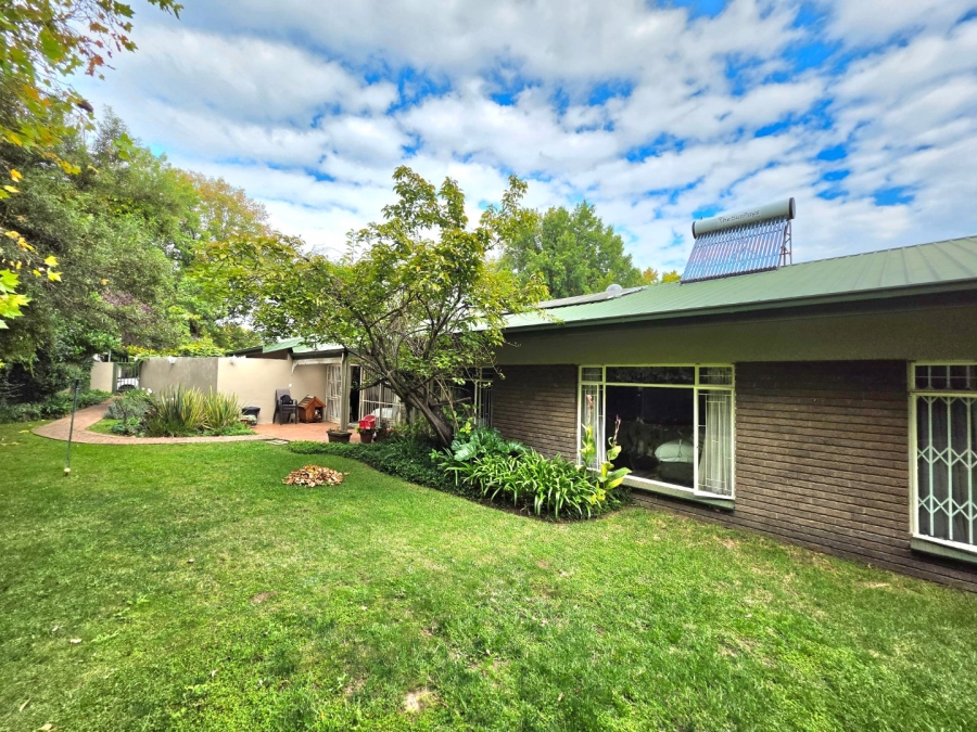 5 Bedroom Property for Sale in Panorama Free State